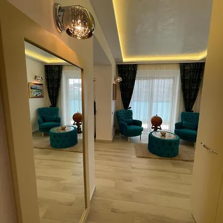 Royalty Sea Apartmán *